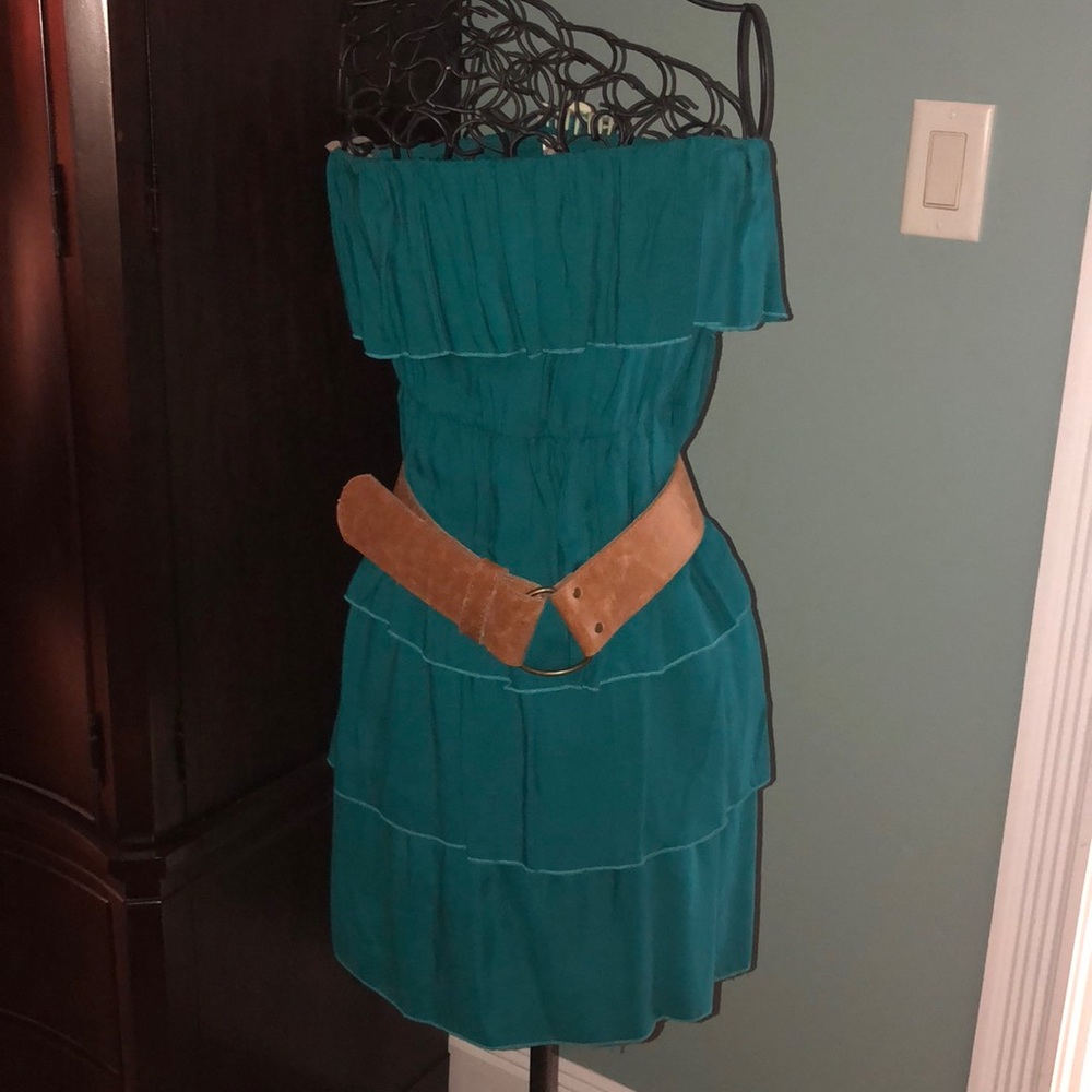 🧨 4/$20🧨 Strapless, layered sundress